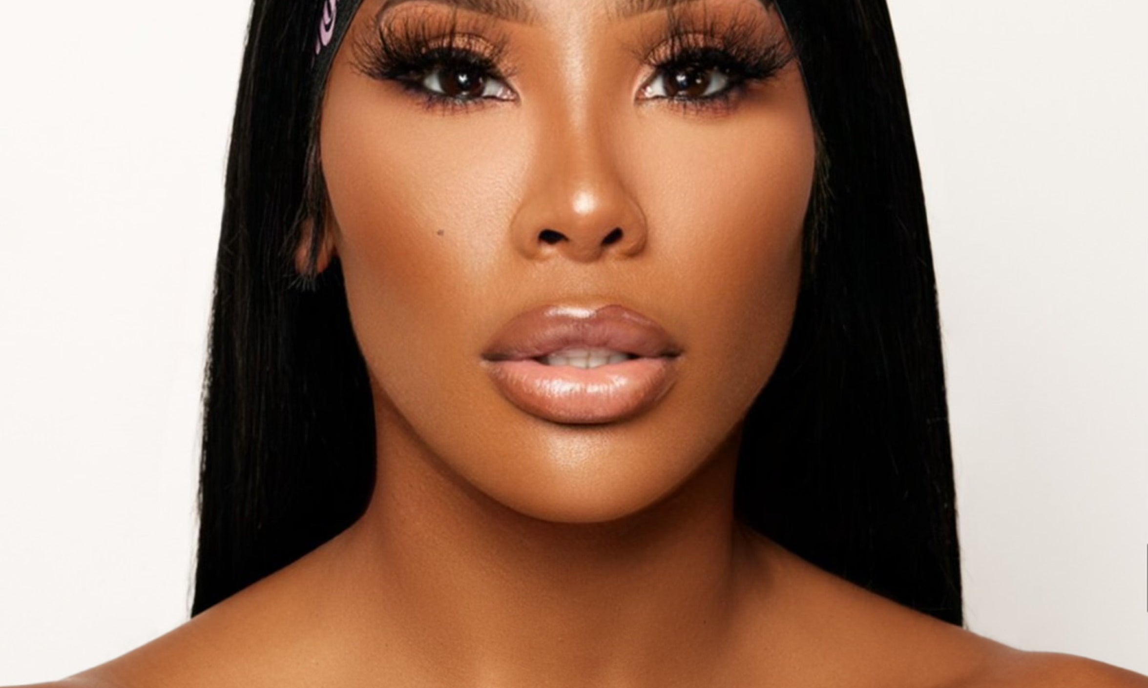 How to Do a Glueless Frontal Wig Install